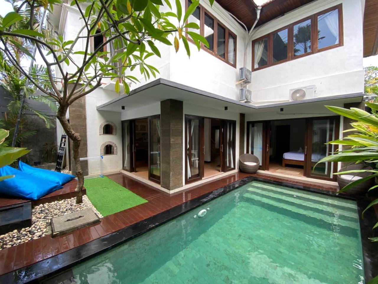 Villa Mayu Dedaries เซมินยัค ภายนอก รูปภาพ